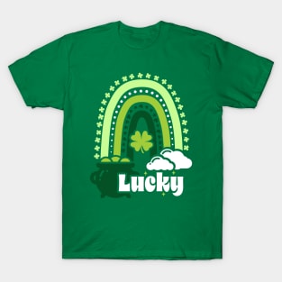 Vintage Lucky Clover Boho Rainbow Leading To A St Patrick's Leprechaun Pot Of Gold T-Shirt